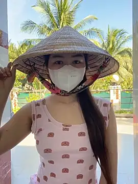 BabyThree  online show from 02-18-25, 08:16