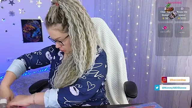 misskaassandraa online show from 01-19-25, 04:57