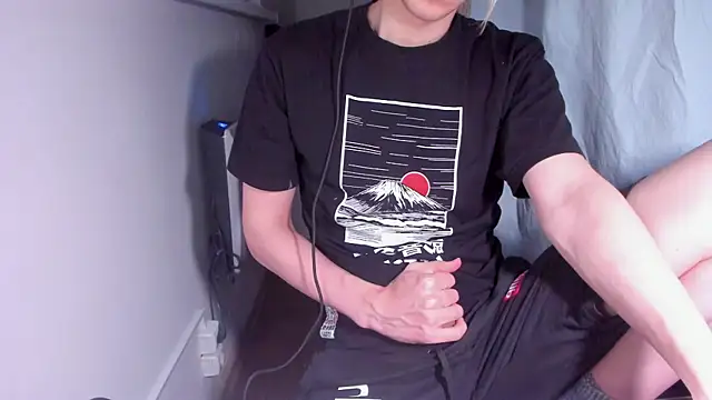 Snapshot of matt_spark chatting on 02-24-25, 01:24 matt spark online show from 02-24-25, 01:24