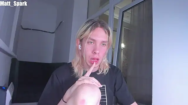 Snapshot of matt_spark chatting on 03-16-25, 06:23 matt spark online show from 03-16-25, 06:23