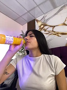 liss hot  online show from 11-27-25, 08:22