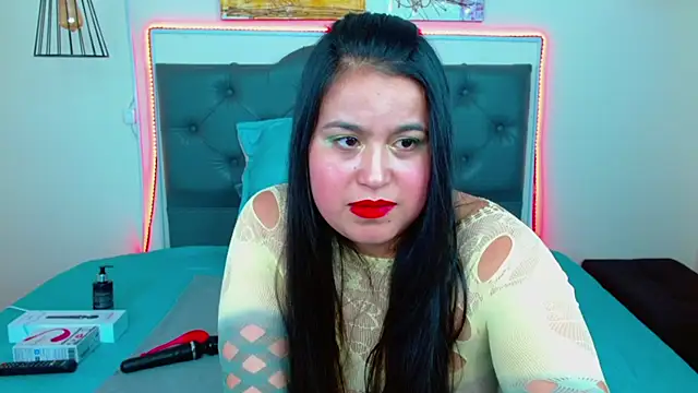 Snapshot of mia_xx1 chatting on 01-17-25, 03:34 mia xx1 online show from 01-17-25, 03:34