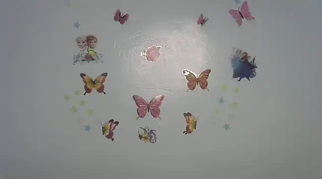 Snapshot of laetitia_ chatting on 03-04-25, 02:17 laetitia online show from 03-04-25, 02:17