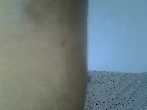 Snapshot of laetitia_ chatting on 09-24-25, 12:58 laetitia online show from 09-24-25, 12:58