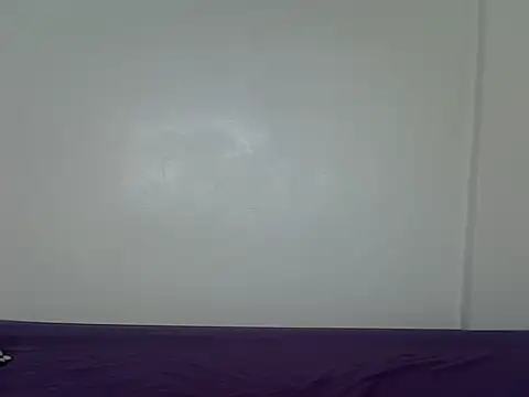 Snapshot of laetitia_ chatting on 10-19-25, 10:38 laetitia online show from 10-19-25, 10:38