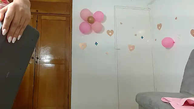 Baby Lovehot 1 online show from 07-13-26, 02:31