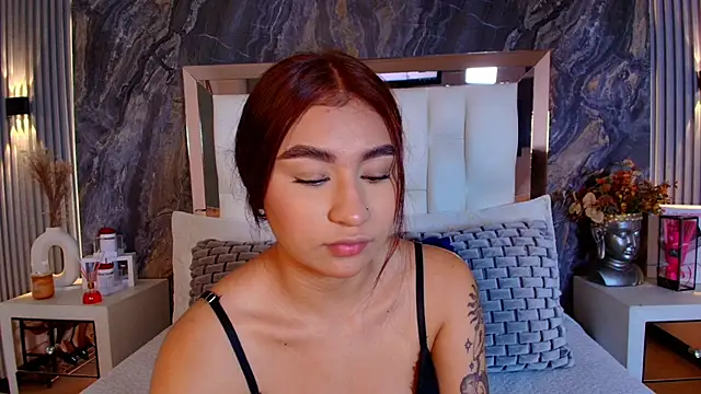 Snapshot of Zayda_1 chatting on 12-02-25, 03:51 Zayda 1 online show from 12-02-25, 03:51