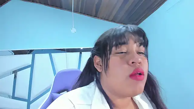 chanel hot 001 online show from 12-04-25, 04:27