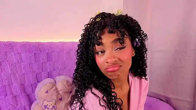 Heily Fox online show from 02-06-26, 06:29