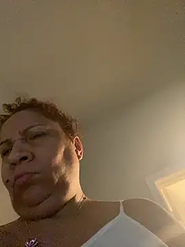 Snapshot of ladycreamypr2 chatting on 05-26-26, 03:41 ladycreamypr2 online show from 05-26-26, 03:41