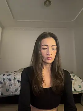 Snapshot of Yulia_sx chatting on 01-31-25, 08:43 Yulia sx online show from 01-31-25, 08:43