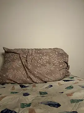 Snapshot of Yulia_sx chatting on 02-14-25, 09:43 Yulia sx online show from 02-14-25, 09:43