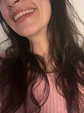 Snapshot of Yulia_sx chatting on 02-22-25, 03:36 Yulia sx online show from 02-22-25, 03:36