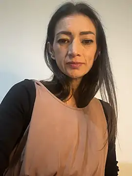 Snapshot of Yulia_sx chatting on 03-06-25, 08:48 Yulia sx online show from 03-06-25, 08:48