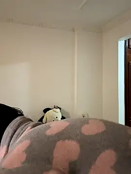 Snapshot of Yulia_sx chatting on 10-19-25, 08:42 Yulia sx online show from 10-19-25, 08:42