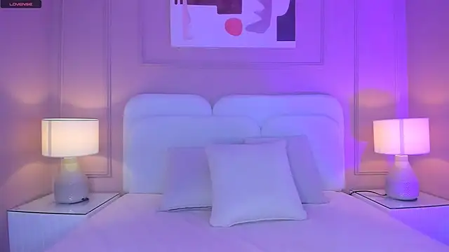 aria greco online show from 11-26-25, 04:13