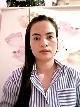 Snapshot of NgocQuyen2K chatting on 03-17-25, 06:40 NgocQuyen2K online show from 03-17-25, 06:40