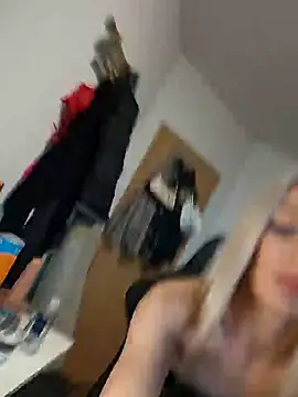 Liana Lou online show from 01-04-25, 02:56