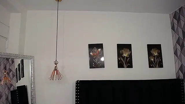 Snapshot of innocentlady_ chatting on 03-07-25, 12:01 innocentlady  online show from 03-07-25, 12:01