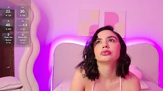 Snapshot of innocentlady_ chatting on 09-19-25, 01:45 innocentlady  online show from 09-19-25, 01:45