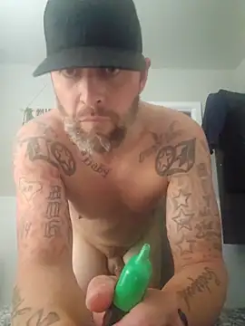 LongandEasy77 online show from 10-27-25, 08:40