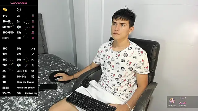 Jacobb Lee online show from 12-19-24, 09:06