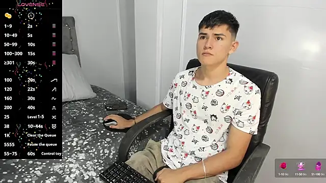 Jacobb Lee online show from 12-26-24, 09:04