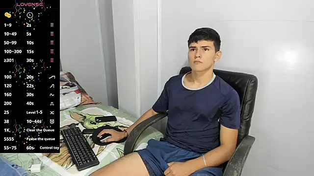 Jacobb Lee online show from 01-14-25, 04:40