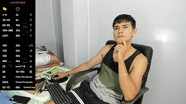 Jacobb Lee online show from 01-15-25, 08:48