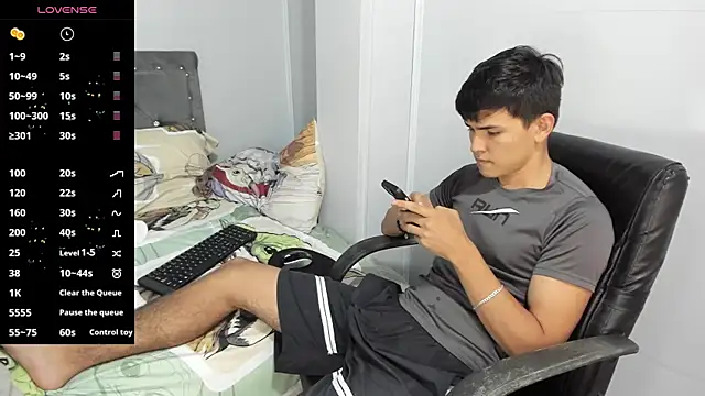 Jacobb Lee online show from 01-23-25, 08:24