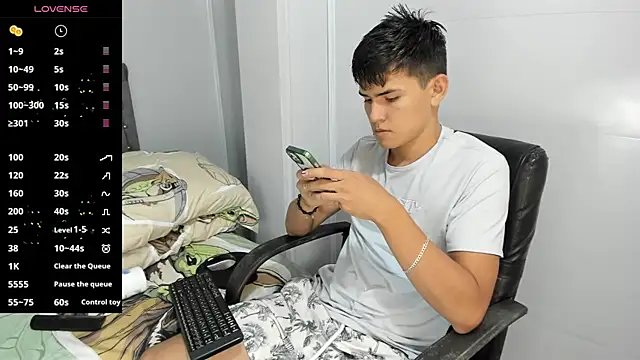 Jacobb Lee online show from 02-19-25, 08:20