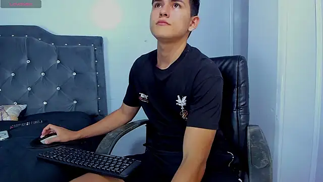 Jacobb Lee online show from 11-13-25, 09:47