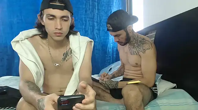 Hot Sharks  online show from 03-07-25, 12:34