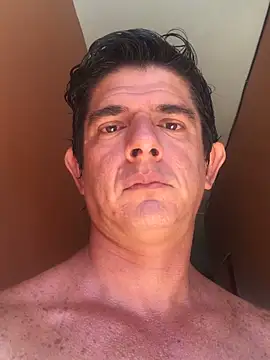 Snapshot of Marobronco chatting on 05-11-26, 04:04 Marobronco online show from 05-11-26, 04:04