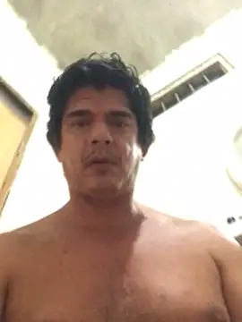 Snapshot of Marobronco chatting on 05-20-26, 01:01 Marobronco online show from 05-20-26, 01:01