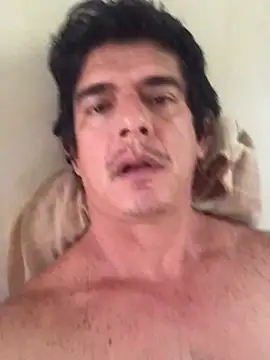 Snapshot of Marobronco chatting on 06-04-26, 01:17 Marobronco online show from 06-04-26, 01:17