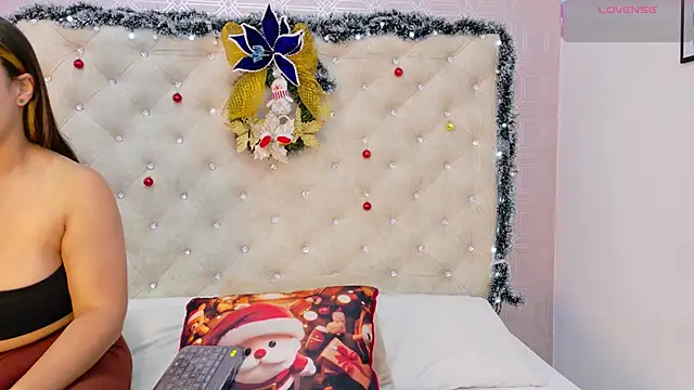 Sara Desire online show from 11-28-25, 12:30