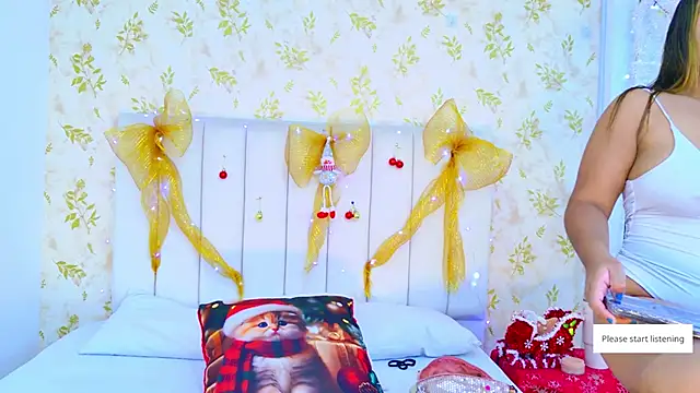 Sara Desire online show from 12-18-25, 12:22