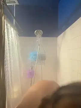 allissonw13 online show from 11-20-25, 07:52