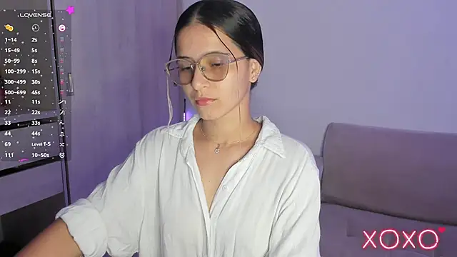 Lilacutte  online show from 11-11-25, 10:15