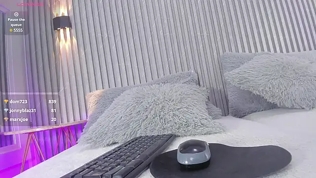 SOPHICARTERS online show from 01-13-25, 02:32