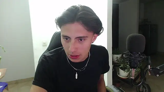 Snapshot of jay_dimarco2 chatting on 11-21-25, 02:54 jay dimarco2 online show from 11-21-25, 02:54