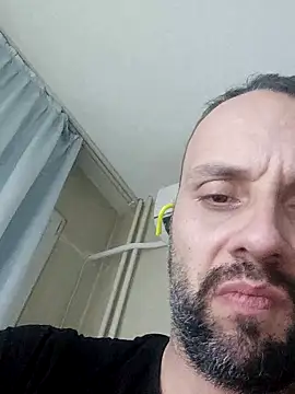 Snapshot of CashhoOUT chatting on 04-04-26, 09:12 CashhoOUT online show from 04-04-26, 09:12