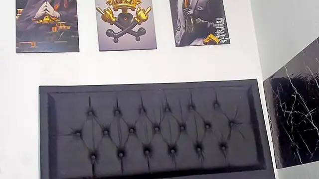 Snapshot of kriixtybrown chatting on 12-25-24, 09:54 kriixtybrown online show from 12-25-24, 09:54