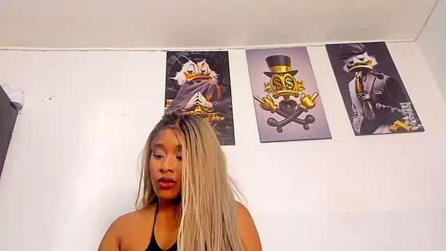 Snapshot of kriixtybrown chatting on 01-07-25, 11:56 kriixtybrown online show from 01-07-25, 11:56