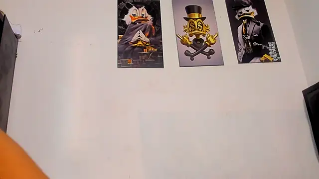 Snapshot of kriixtybrown chatting on 01-08-25, 08:39 kriixtybrown online show from 01-08-25, 08:39