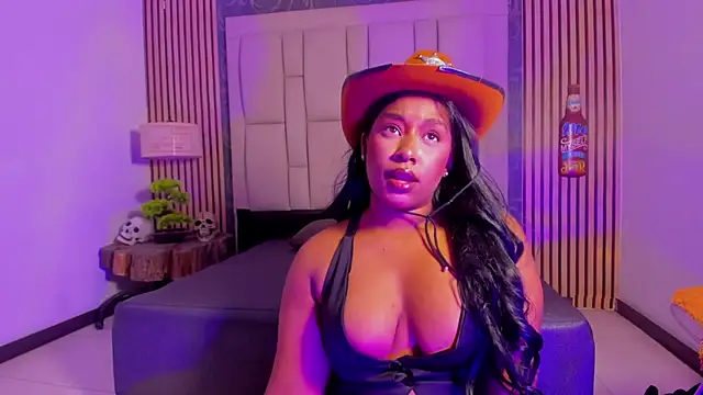 Snapshot of kriixtybrown chatting on 10-27-25, 09:41 kriixtybrown online show from 10-27-25, 09:41