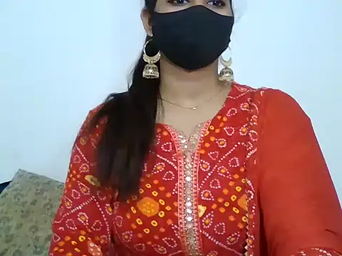 Snapshot of sparkling_queen chatting on 02-03-25, 04:10 sparkling queen online show from 02-03-25, 04:10