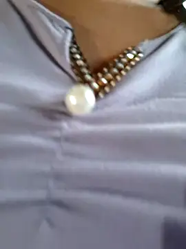 Bella keny online show from 12-24-24, 10:06