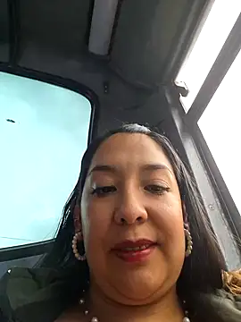 Bella keny online show from 12-30-24, 05:02